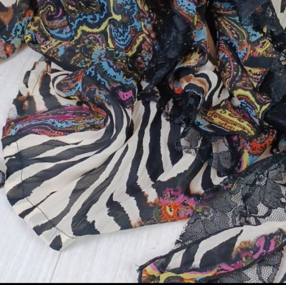 LE CAVIAR Zebra Floral-Graphic Lace Ribbon Ruffle Bell Sleeve  Edgy Blouse SZ L - Picture 3 of 15